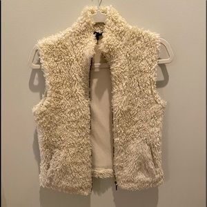 Boden faux shearling vest